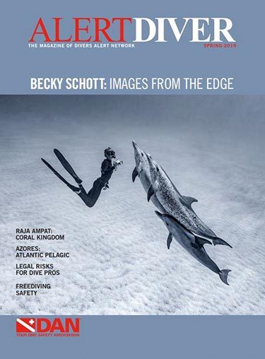 Cover of the Alert Diver Spring 2019 issue