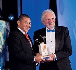 Nicklin during his 2014 induction into the International Scuba Diving Hall of Fame. He's snazzy in a tuxedo with blue bowtie 