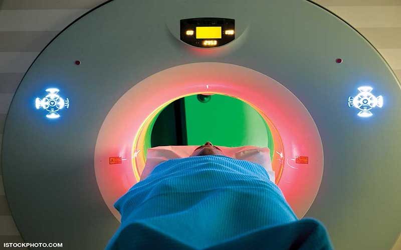 A man receives a chest scan after suffering from barotrauma.