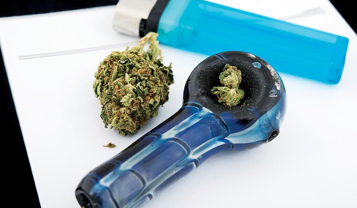 Pot bud and a blue pot pipe