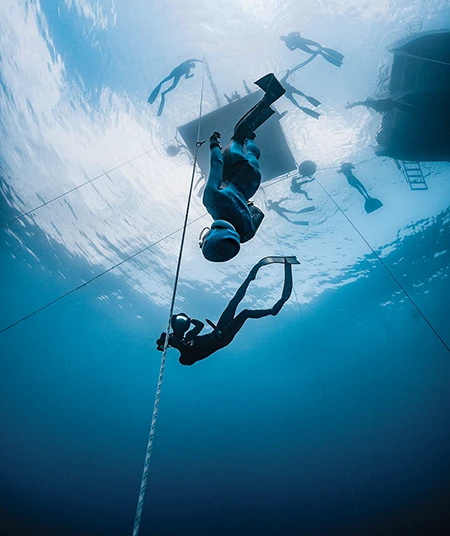 She received four white cards for clean dives at the CMAS Freediving Depth World Championships in 2023.