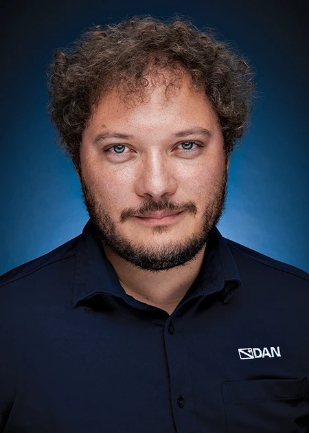 Emmanuel Dugrenot is a senior researcher at DAN.