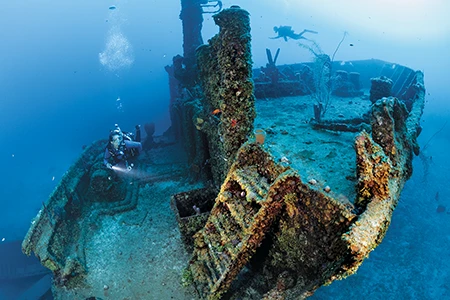 A diver explores the El Aguila
