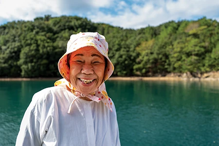 Hayashi has followed in the footsteps of her mother and grandmother, who were also ama. 